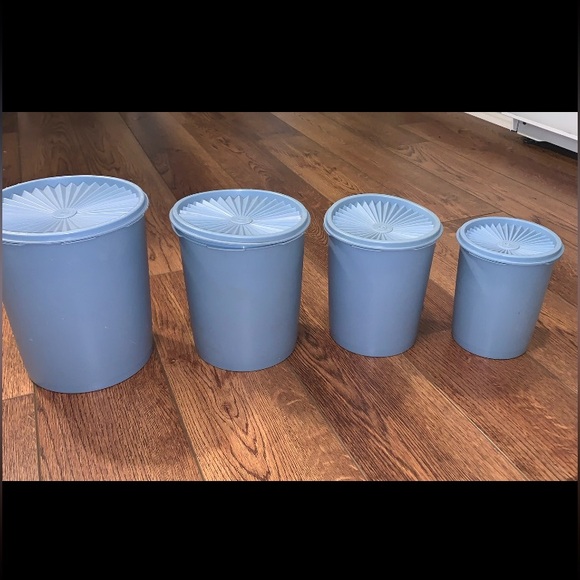 Tupperware | Kitchen | Vintage Tupperware Set Of Stacking Containers W ...